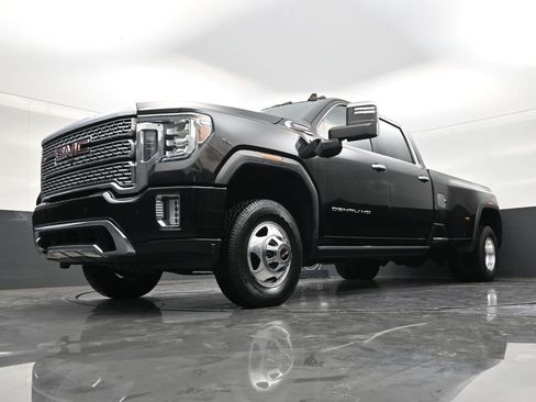 Used 2021 GMC Sierra 3500 Denali w/ Denali Ultimate Package AWD/4WD image 20
