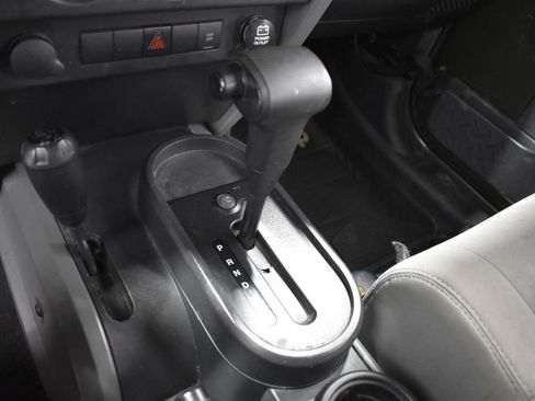 Used 2008 Jeep Wrangler X AWD/4WD image 17