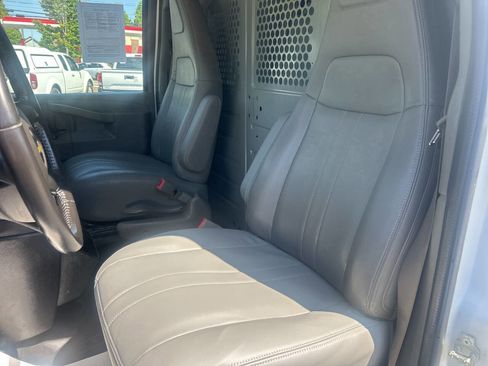 Used 2020 Chevrolet Express 2500 w/ Driver Convenience Package RWD image 18