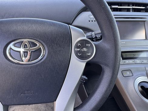 Used 2014 Toyota Prius Three FWD image 16