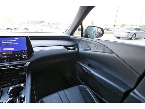 Used 2024 Lexus RX 500h F Sport image 12