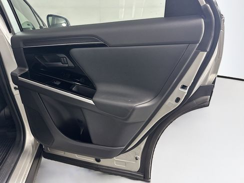 Used 2023 Toyota bZ4X XLE image 32