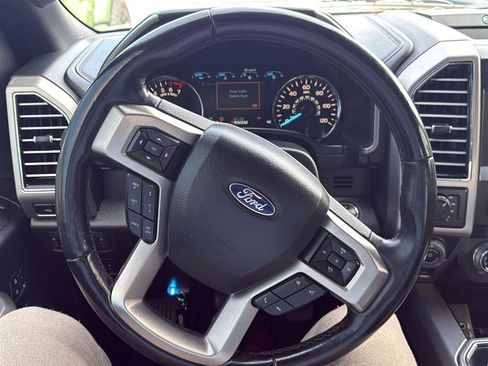 Used 2019 Ford F150 Platinum w/ Equipment Group 701A Luxury image 5