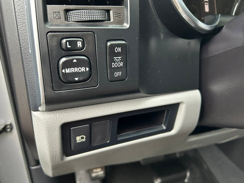 Used 2019 Toyota Sequoia SR5 image 12