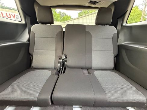 Used 2020 Chevrolet Traverse LS AWD/4WD image 27