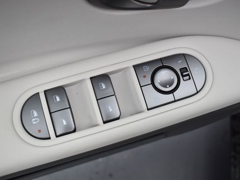 New 2025 Hyundai Ioniq 5 SEL image 11