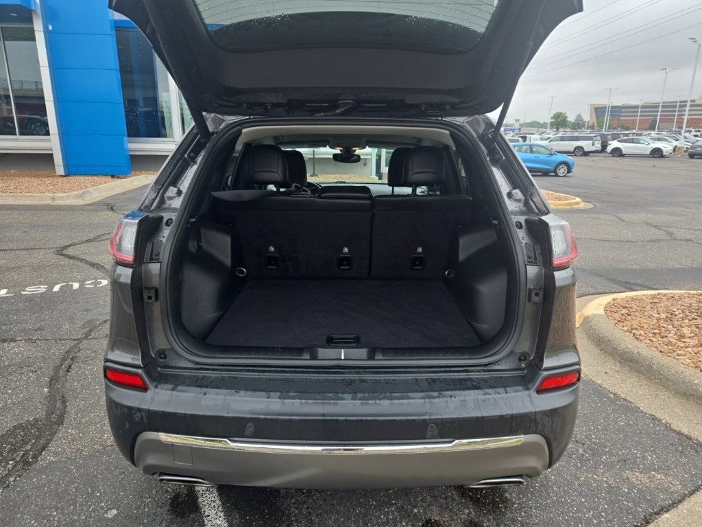 Used 2019 Jeep Cherokee Limited AWD/4WD image 13
