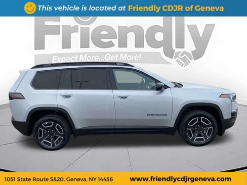 Used 2026 Jeep Cherokee Limited AWD/4WD image 4