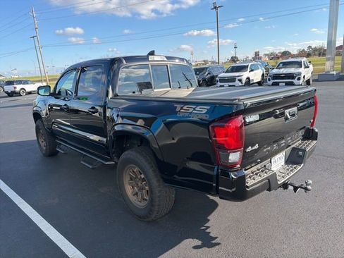 Used 2023 Toyota Tacoma SR image 23