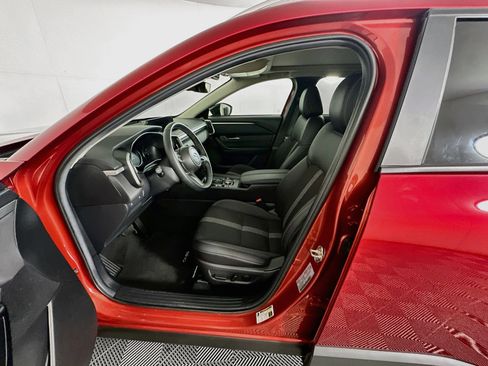 Used 2025 MAZDA CX-50 AWD 2.5 S w/ Premium Package image 13