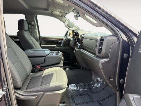 Used 2023 Chevrolet Silverado 1500 LT RWD image 19