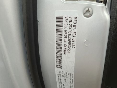 Used 2023 Chrysler Pacifica Touring-L w/ S Appearance Package image 29