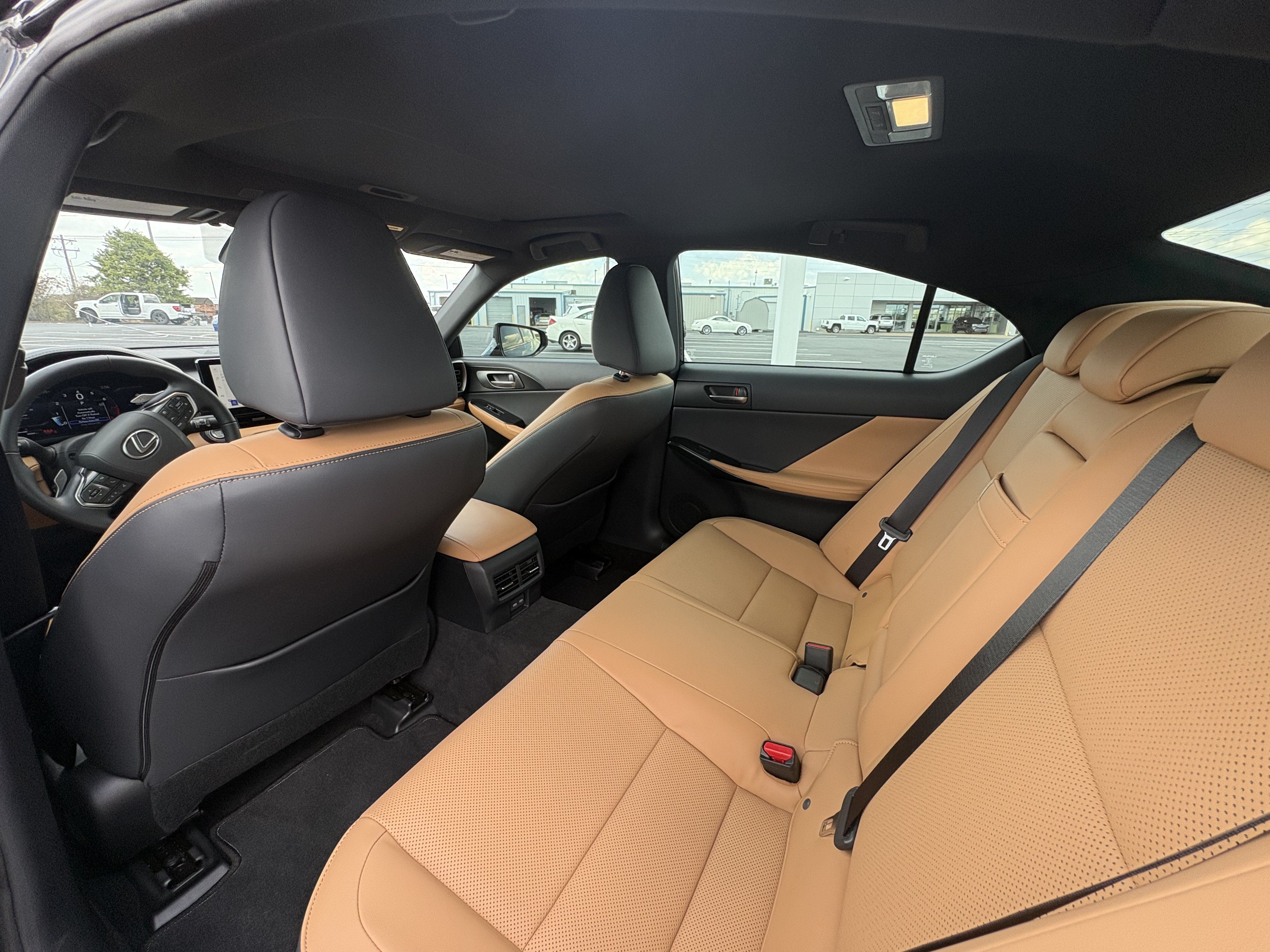 Used 2026 Lexus IS 350 F Sport w/ Accessory Package Z1 RWD image 9