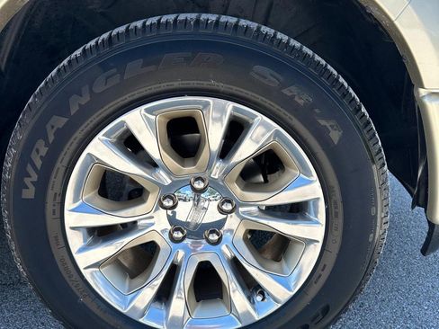 Used 2014 RAM 1500 Laramie Longhorn w/ Convenience Group AWD/4WD image 18