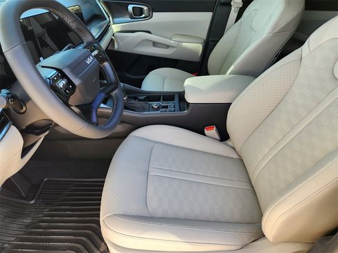 New 2026 Kia Sorento S w/ S Panoramic Sunroof Package image 9