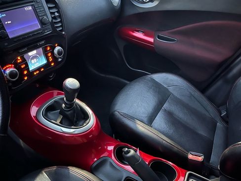 Used 2011 Nissan Juke SL image 20