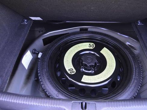 Used 2010 Audi A5 2.0T Premium image 35