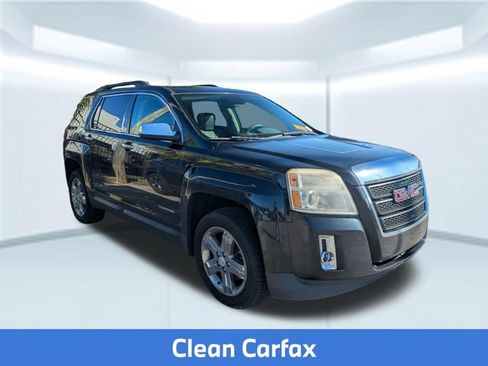Used 2013 GMC Terrain SLT w/ Chrome and Technology Package FWD image 2