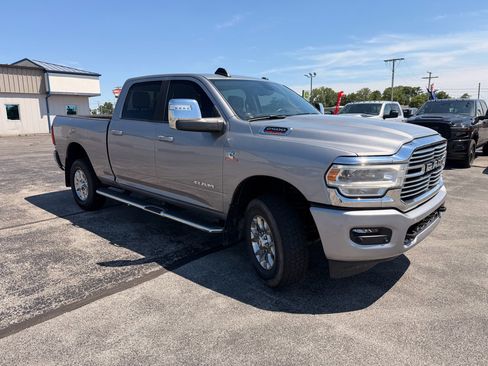Used 2024 RAM 2500 Laramie AWD/4WD image 2