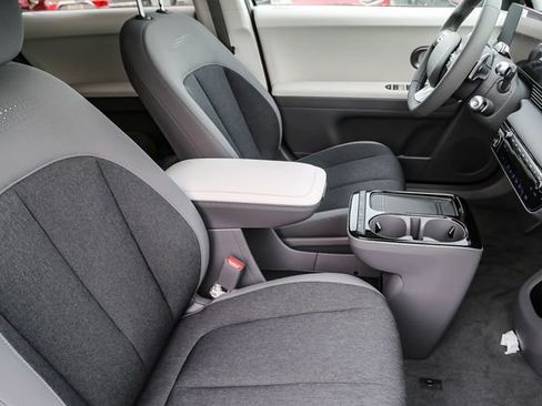 New 2026 Hyundai Ioniq 5 SE image 16