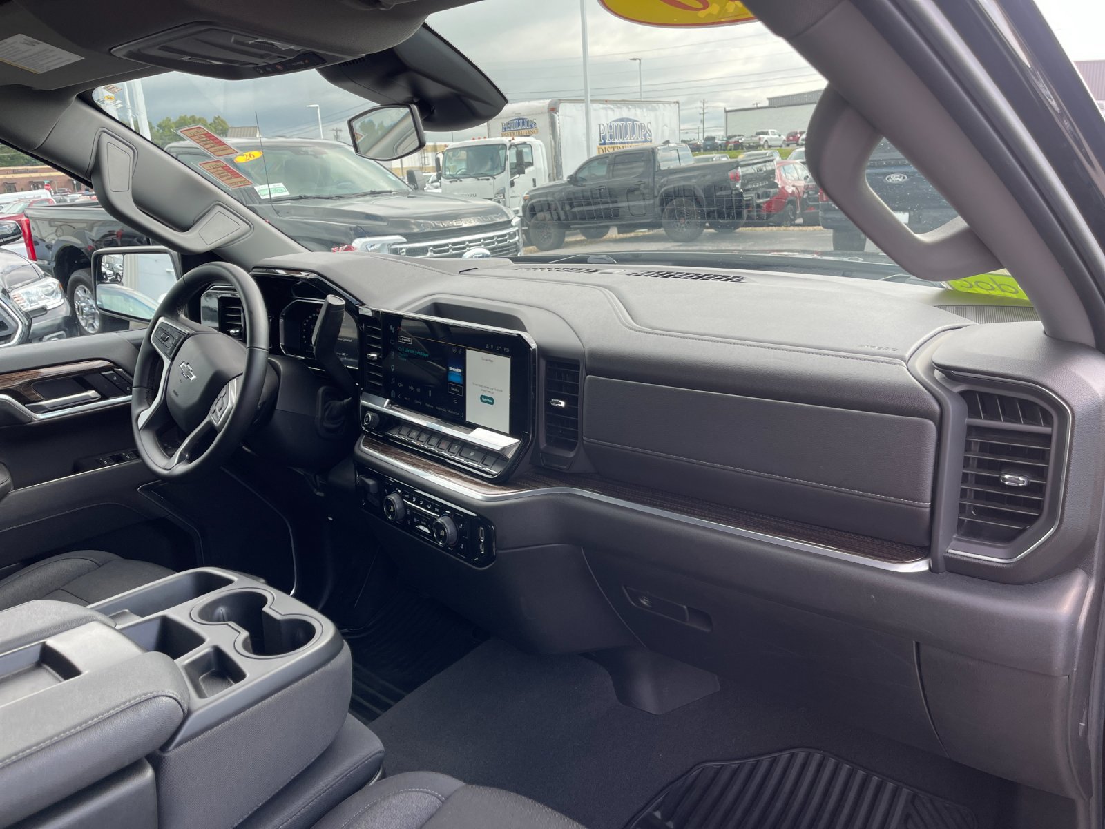 Used 2026 Chevrolet Silverado 1500 RST AWD/4WD image 17