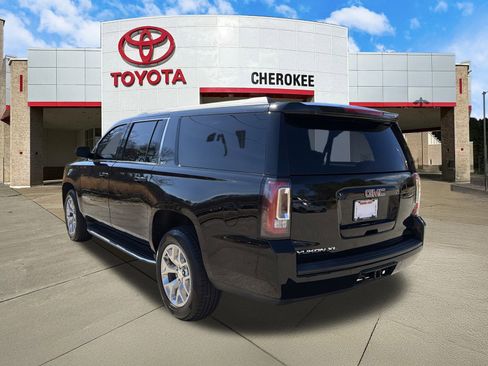 Used 2020 GMC Yukon XL SLT w/ Value Plus Edition image 7