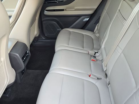 Used 2021 Lincoln Corsair FWD image 13