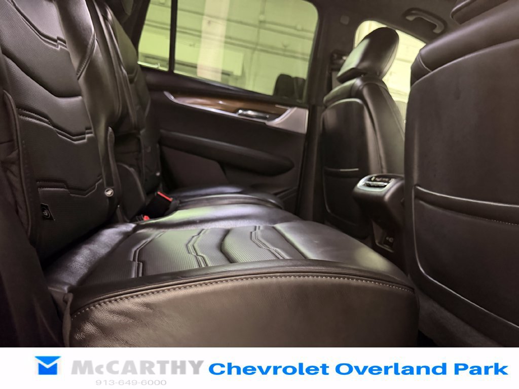 Used 2022 Cadillac XT6 Sport w/ Platinum Package AWD/4WD image 37