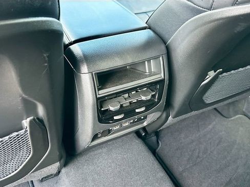 Used 2024 Jeep Grand Cherokee Limited w/ Luxury Tech Group II image 26