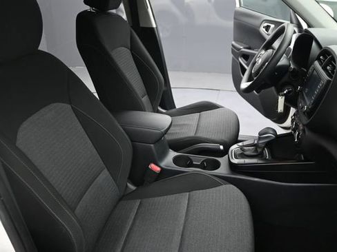 Used 2020 Kia Soul S FWD image 22