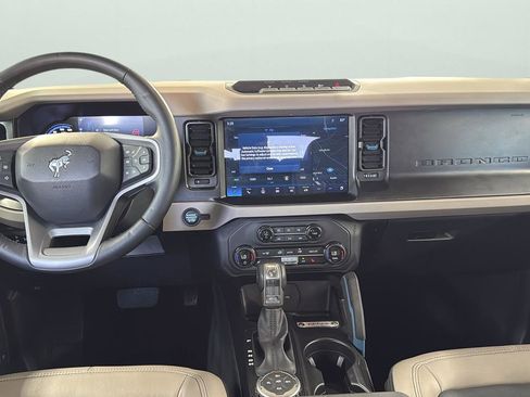 Certified 2023 Ford Bronco Wildtrak image 22