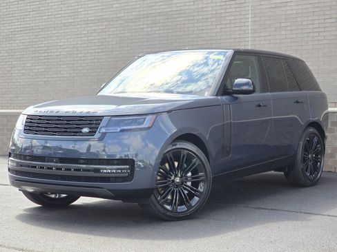 New 2025 Land Rover Range Rover SE image 1