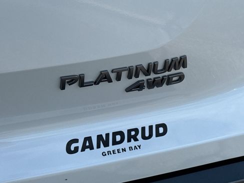 New 2026 Nissan Pathfinder Platinum AWD/4WD image 8