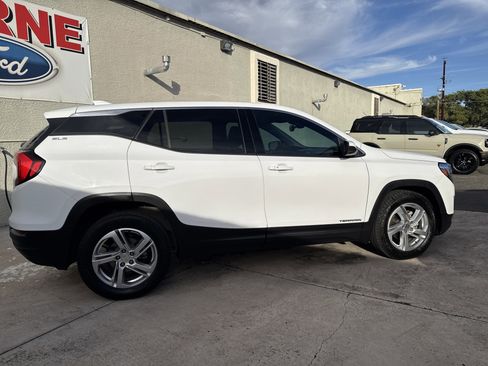 Used 2020 GMC Terrain SLE w/ LPO, Floor Liner Package image 8