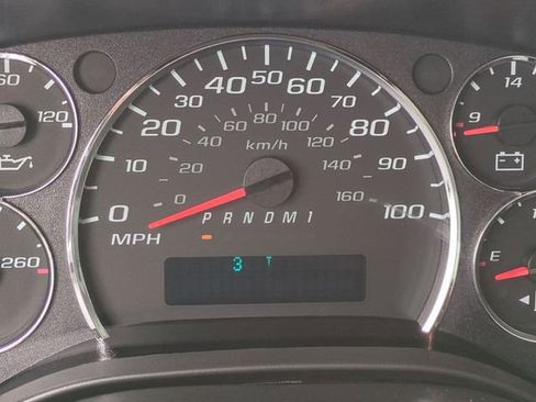 New 2025 GMC Savana 3500 Work Van w/ Power Convenience Package image 14