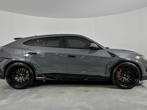 Used 2023 Lamborghini Urus Performante image 18