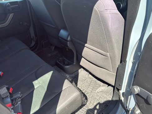 Used 2014 Jeep Wrangler Unlimited Sport w/ Connectivity Group AWD/4WD image 15