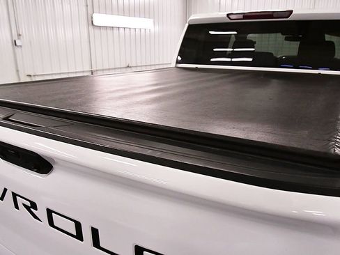 Used 2021 Chevrolet Silverado 2500 Custom w/ Custom Value Package AWD/4WD image 13