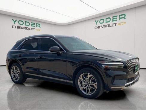 Used 2023 Genesis GV70 2.5T w/ Advanced Package AWD/4WD image 2