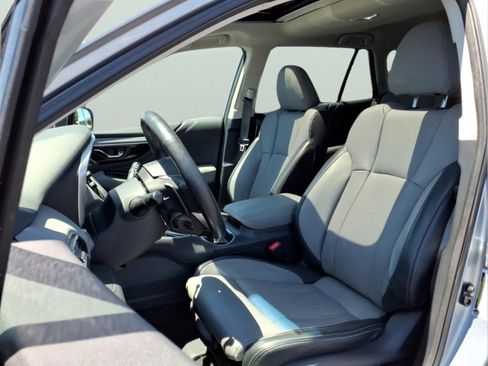 Used 2021 Subaru Outback Limited w/ Popular Package #2 AWD/4WD image 4