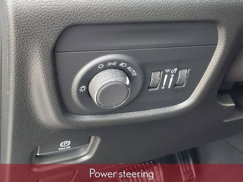 Used 2024 Jeep Grand Cherokee Altitude AWD/4WD image 13