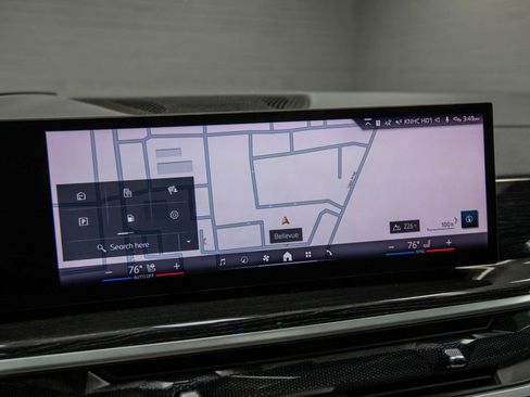 Used 2024 BMW X5 xDrive50e w/ M Sport Package image 19