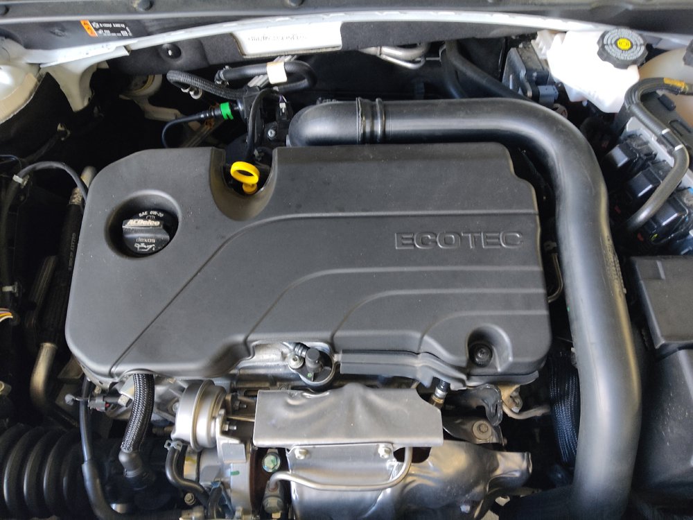 Used 2025 Chevrolet Malibu LT FWD image 30