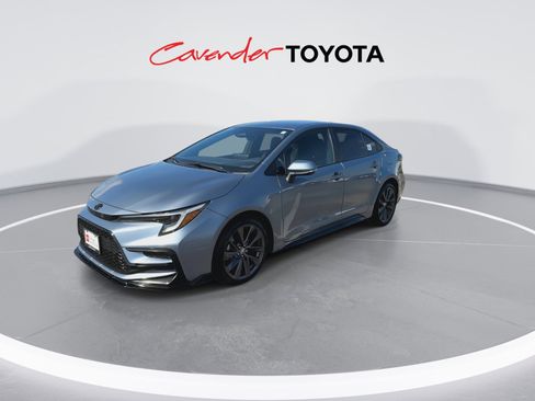 Certified 2024 Toyota Corolla SE FWD image 4