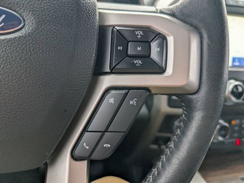 Used 2019 Ford F150 Lariat w/ Equipment Group 502A Luxury image 13