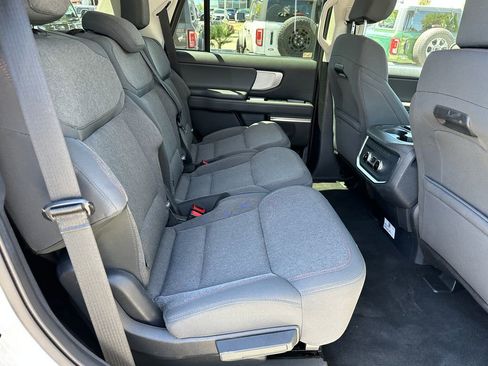Used 2025 Ford Expedition Active RWD image 21