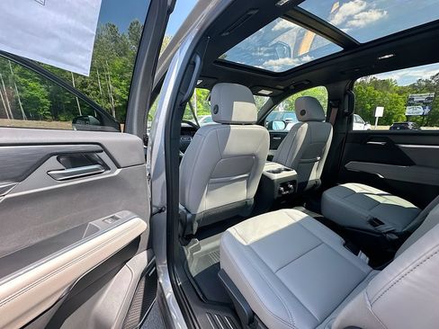 New 2026 GMC Acadia Elevation w/ Black Edition FWD image 17