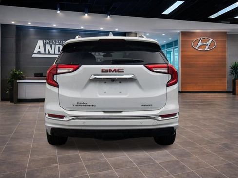 Used 2023 GMC Terrain Denali w/ Denali Premium Package AWD/4WD image 12