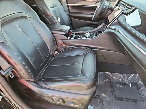 Used 2022 Jeep Grand Cherokee Limited 4xe w/ Luxury Tech Group II image 23