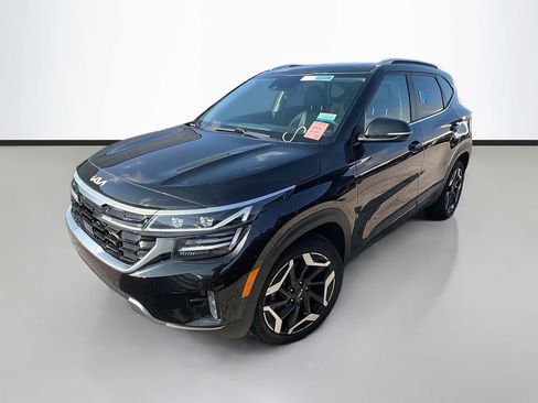 Used 2024 Kia Seltos SX w/ SX Sunroof Package AWD/4WD image 5